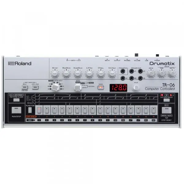 Roland TR-06