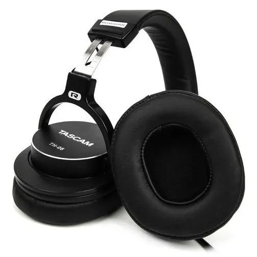 Tascam TH-06